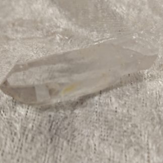 Bergkristall Rå Spets ca 45*15mm MIES BALANS