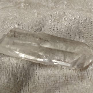 Bergkristall Rå Spets 45*13mm MIES BALANS