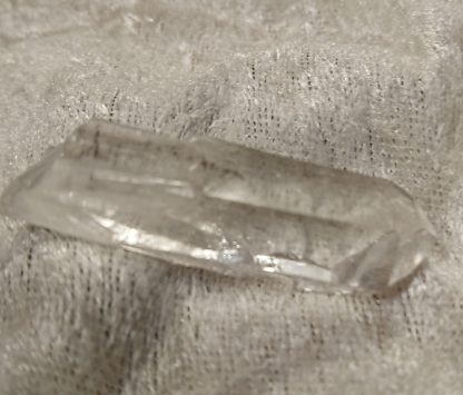 Bergkristall Rå Spets 45*13mm MIES BALANS