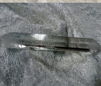 Bergkristall Rå Spets ca 70*15mm MIES BALANS